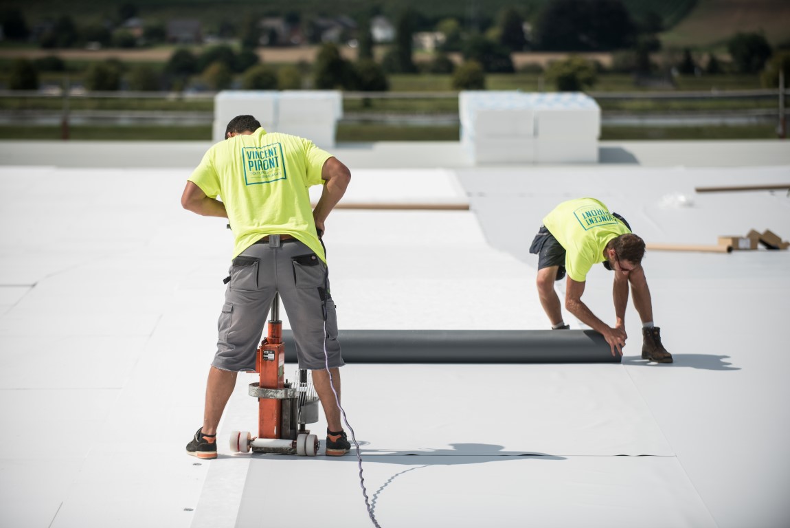 Realization of roofing and insulation Trilogiport – Jost Group