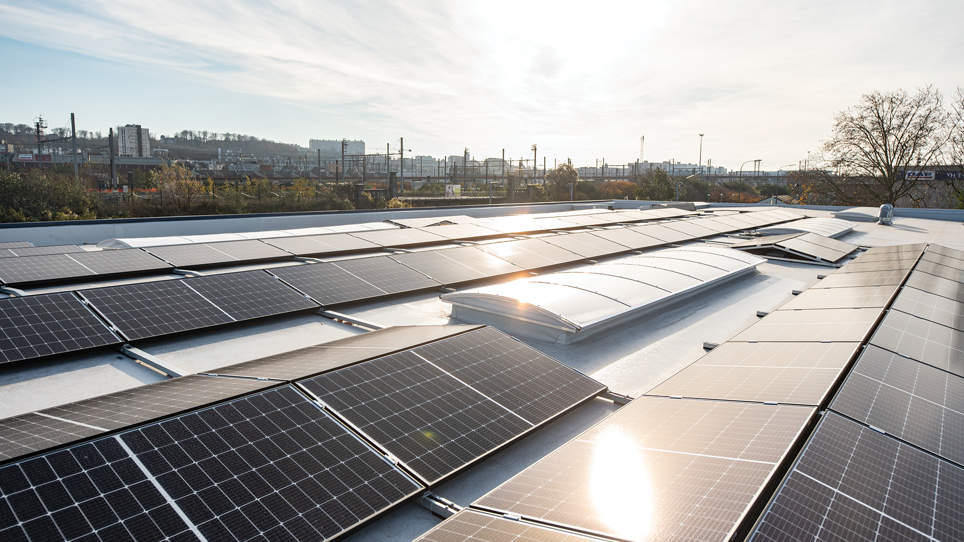 Rénovation toiture et panneaux photovoltaïques société Vincent Piront SA 
