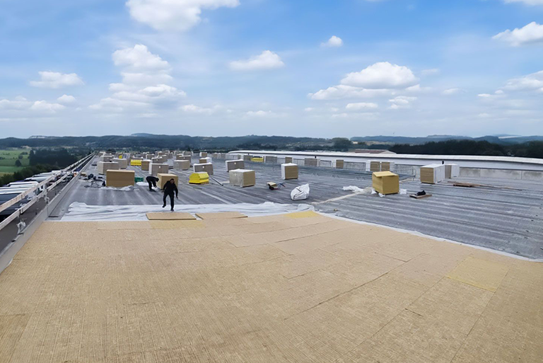 Construction of the FAYMONVILLE Trailers to the MAX industrial roof in Bullange