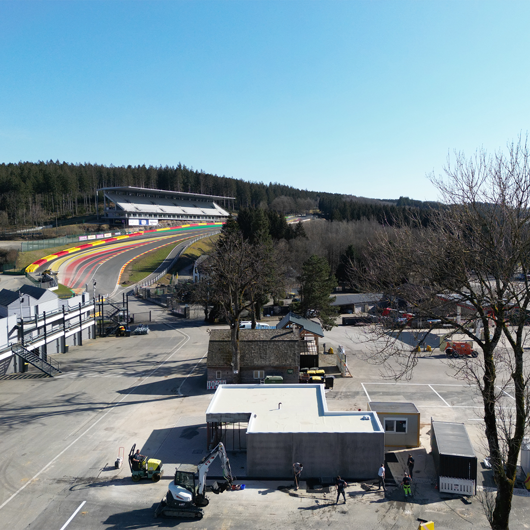 Isolation et étanchéité de trois toitures sur le site du Circuit de Spa-Francorchamps